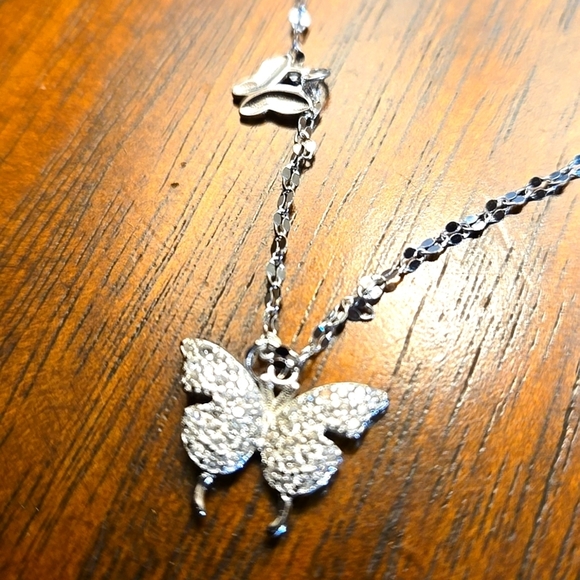 Sterling 925 Silver Butterfly Pendant Necklace | Hypoallergenic 17" chain - Picture 4 of 8